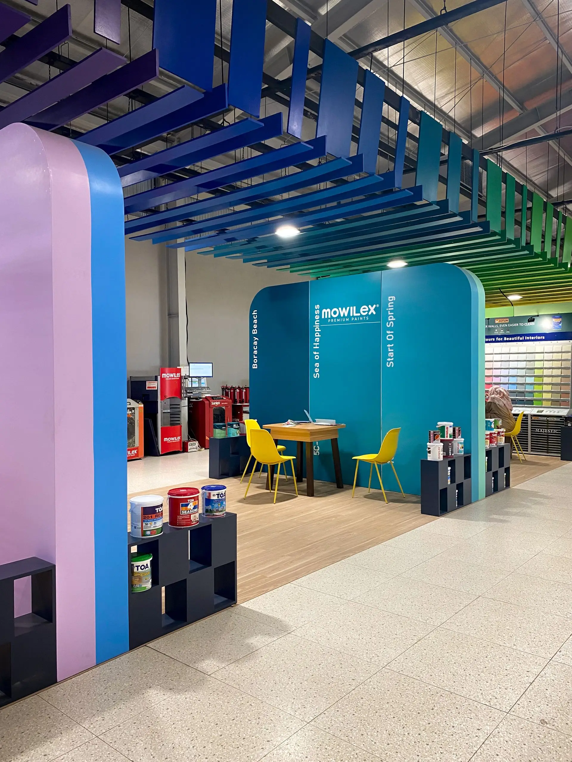 Built for direct brand interactions that drive footfall and trial
